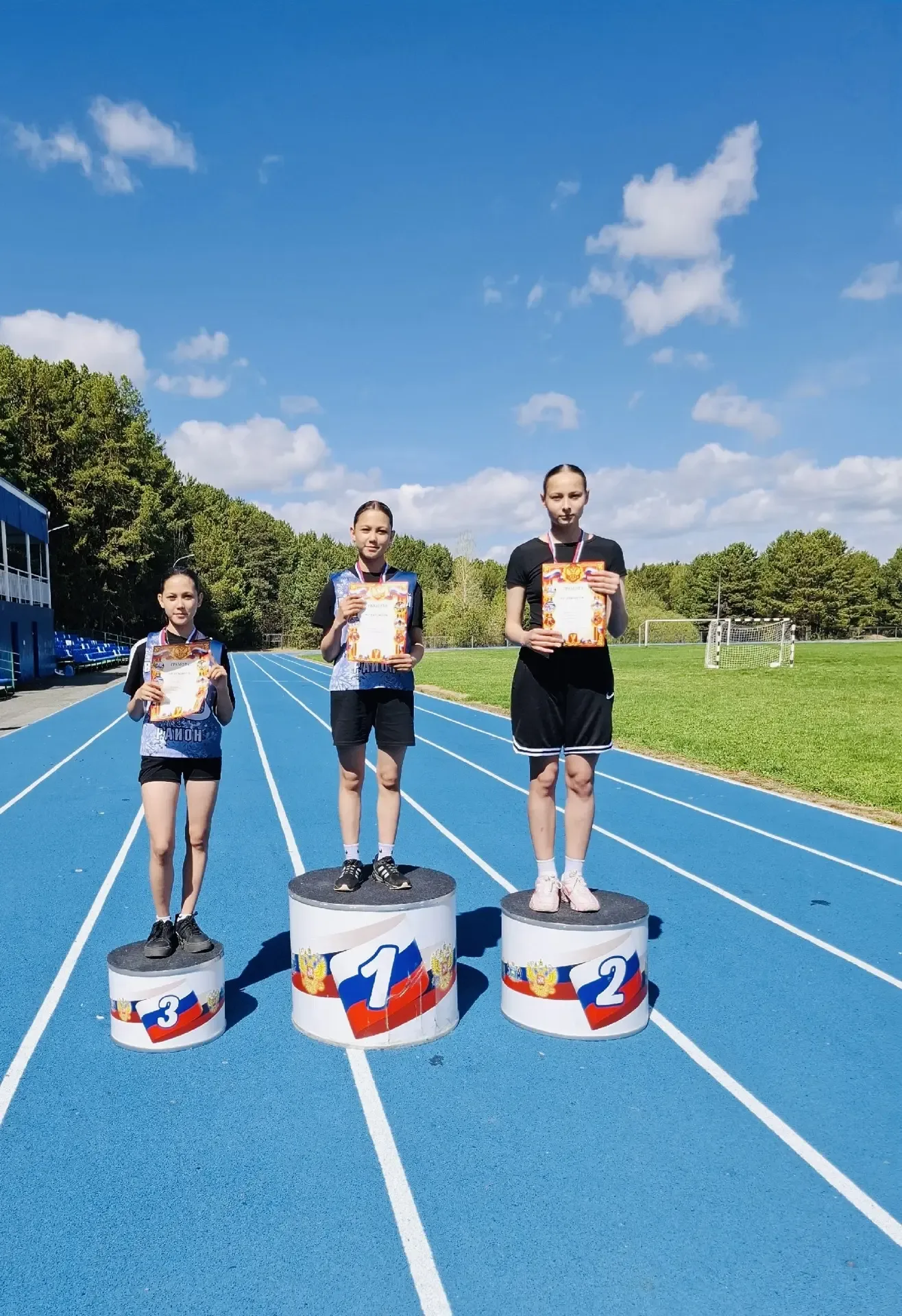 Легкоатлетический кросс🏃‍♂️🏃  ⚡️16 мая на  базе спортивного комплекса «Вагай» проходили  соревновани