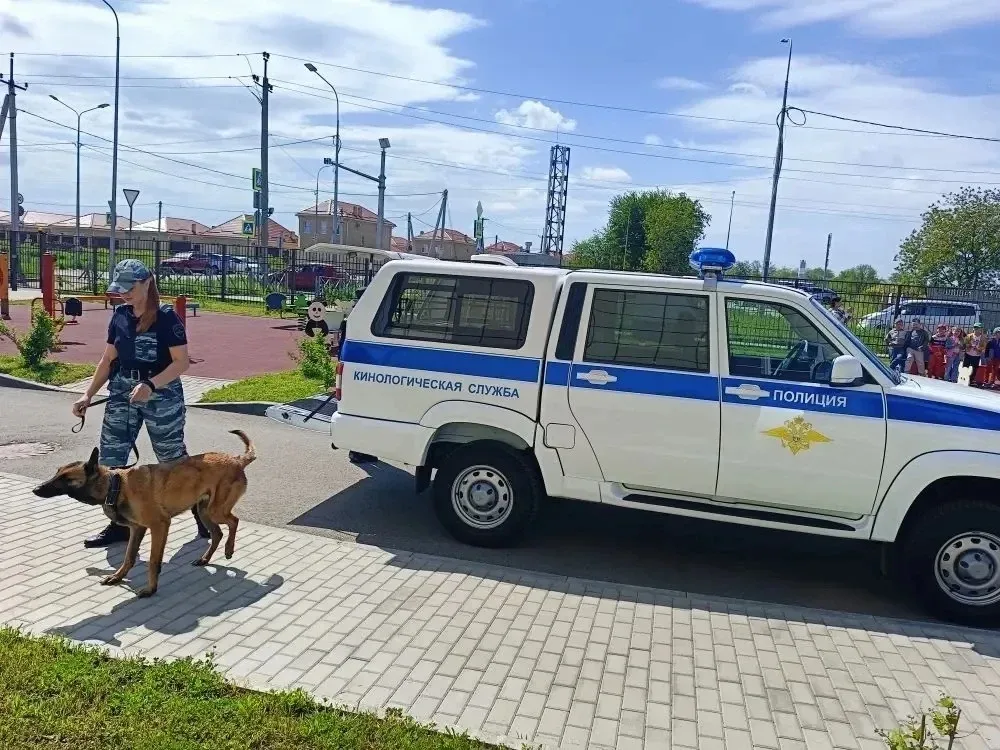 МАДОУ МО Динской район «Детский сад №30» посетили младшие инспекторы кинологической группы отдела МВ