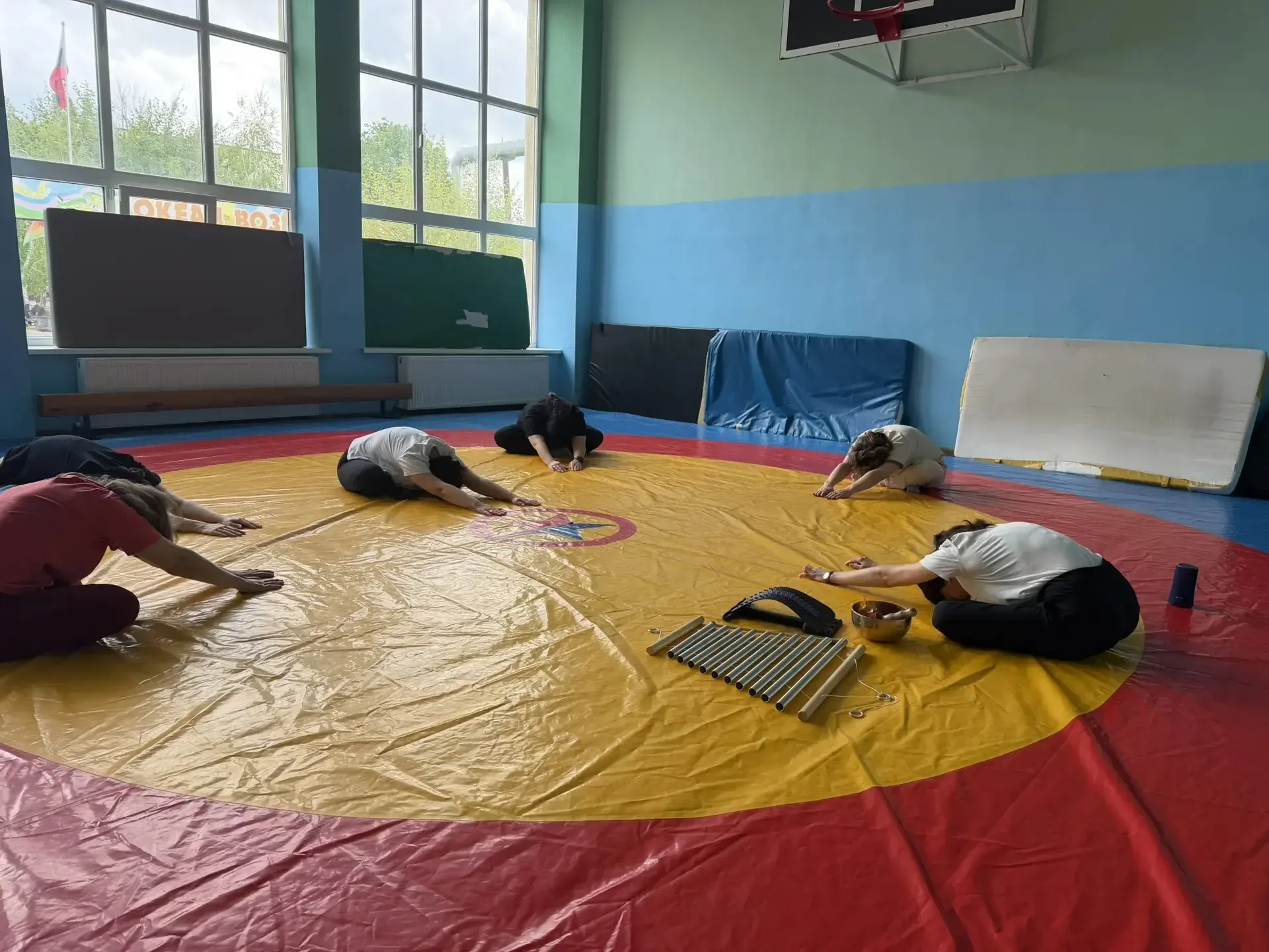 В преддверии Праздника Весны и Труда, который в этом году проходит под девизом «Солидарность трудящи