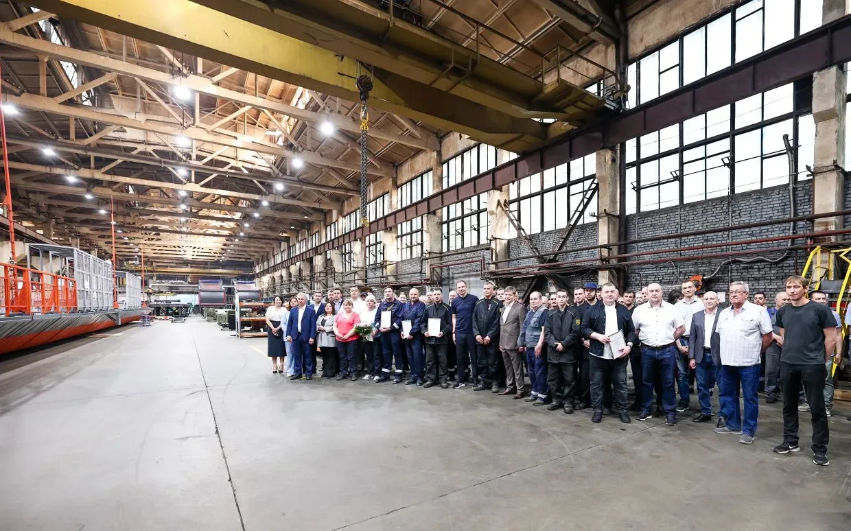 🏭Встретился с коллективом нашего легендарного, градообразующего предприятия «Бецема», где сегодня ре