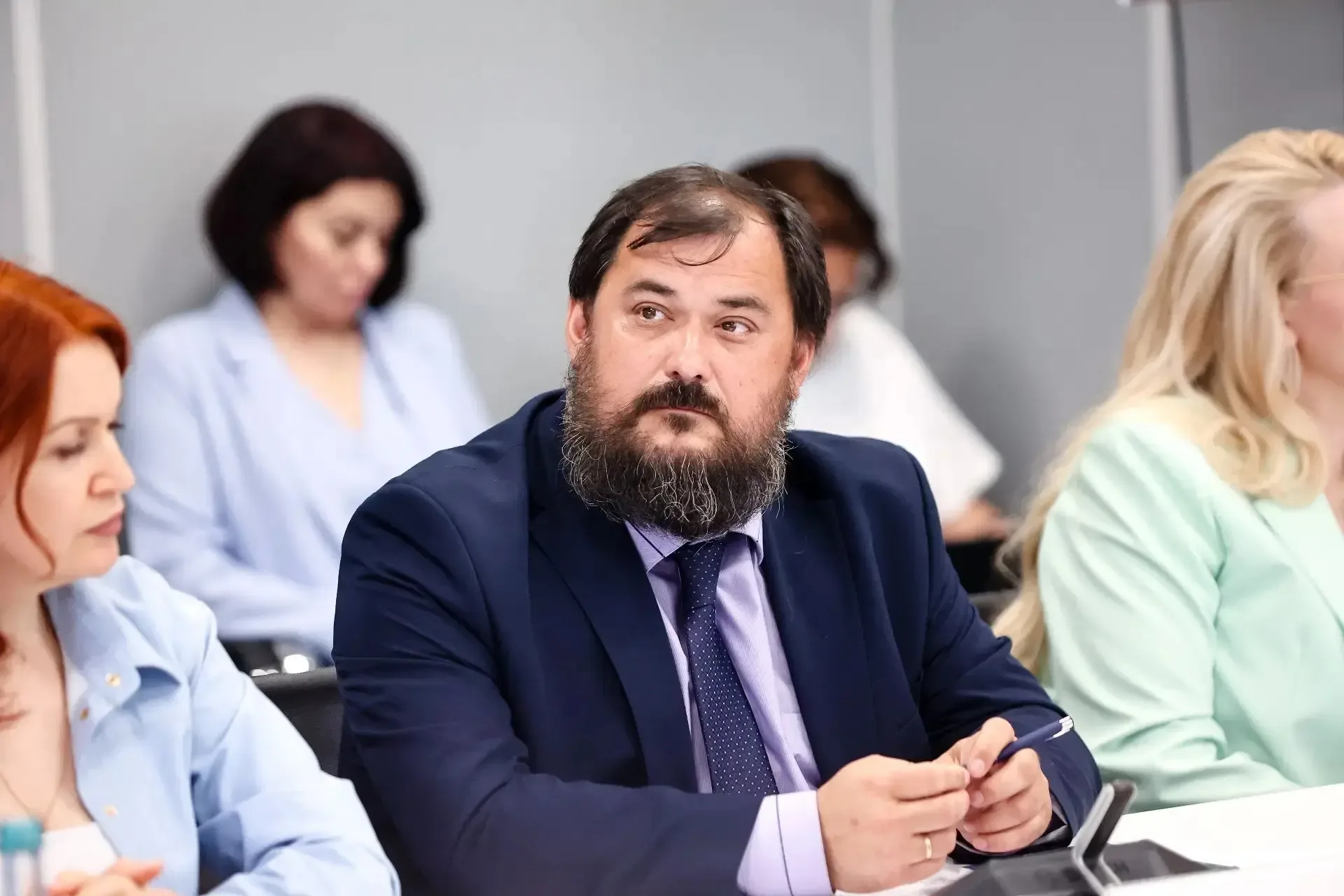 Вместе с председателем Мособлдумы, секретарем Московского областного регионального отделения Партии 