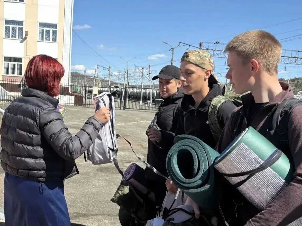 🇷🇺 Нижнеилимский округ встретил своих героев.  🤝Домой из Волгоградской области вернулся юнармейский 
