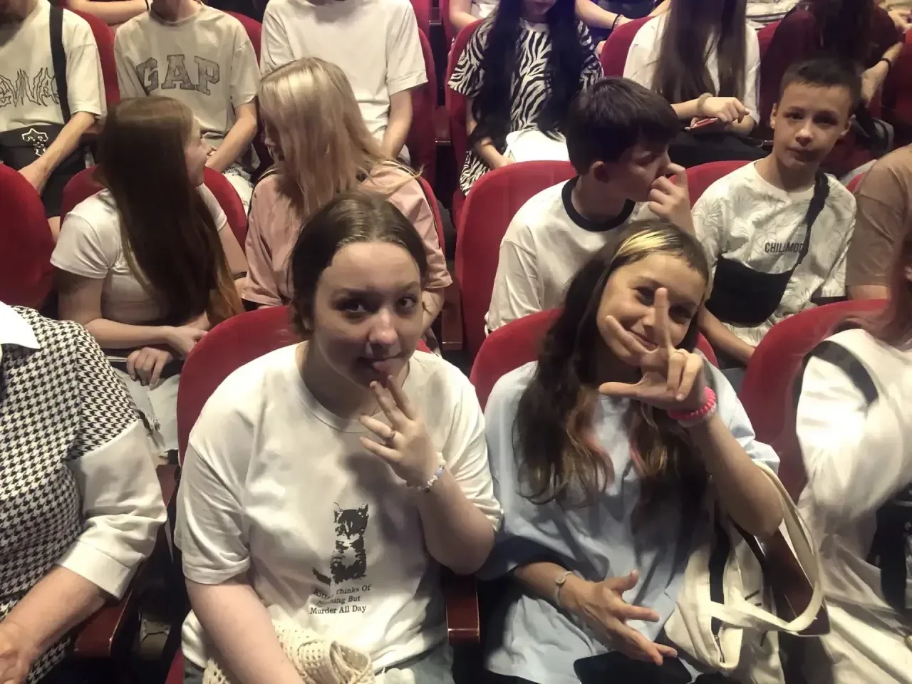 🎭 «Я — ворона»: как это было 🖤  21 мая в драматическом театре имени Островского случилось маленькое 