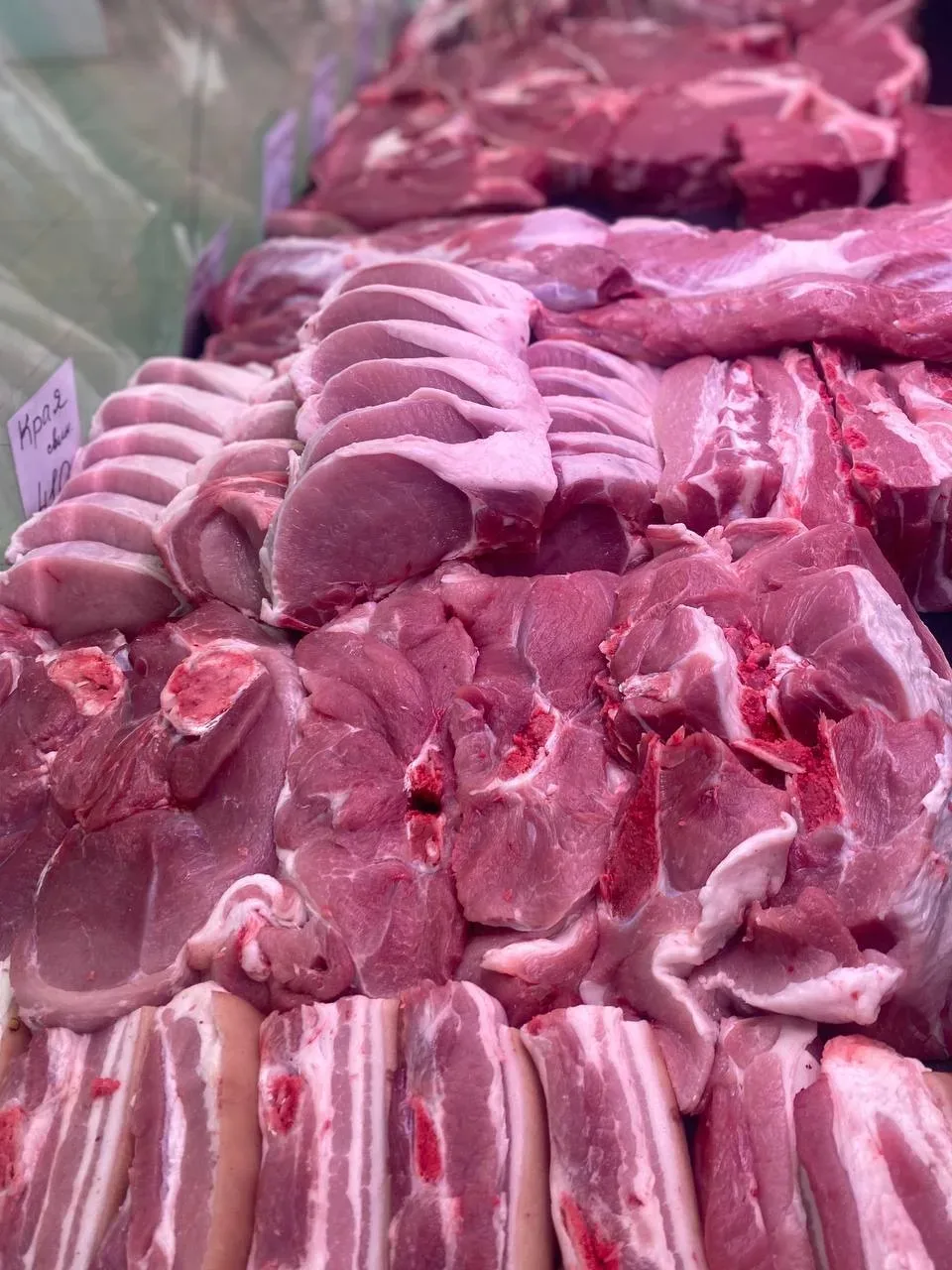 🥩🍖 Вкусная основа — ваш источник свежего и качественного мяса!  Мы предлагаем:  - 🐄 Домашнюю говядин