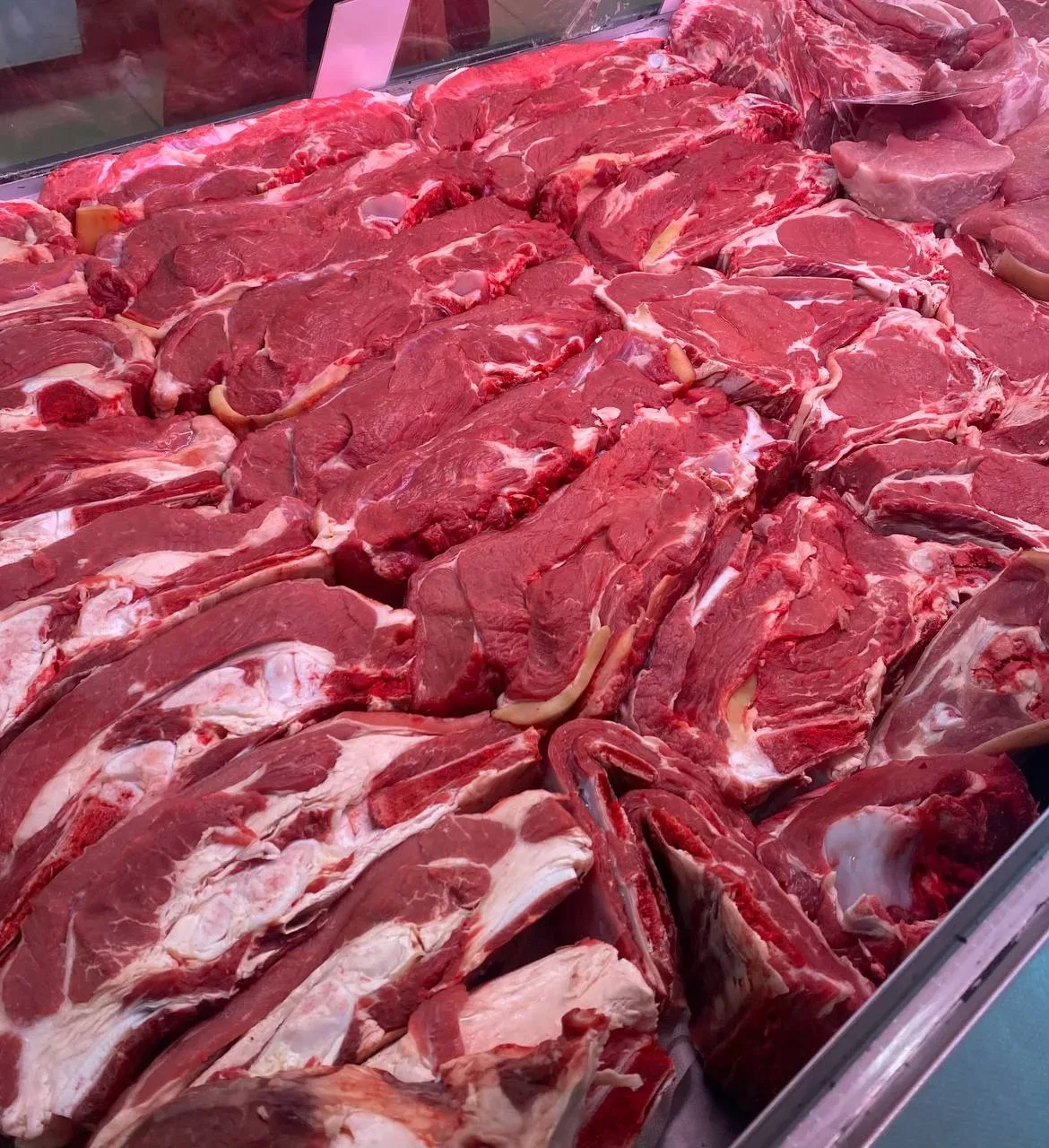🥩🍖 Вкусная основа — ваш источник свежего и качественного мяса!  Мы предлагаем:  - 🐄 Домашнюю говядин
