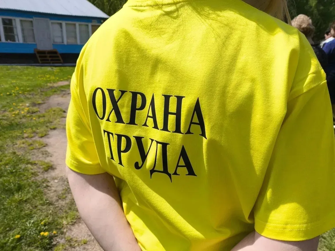 В Горно-Алтайске прошла приемка пришкольных площадок и детского лагеря «Космос».  Межведомственная к