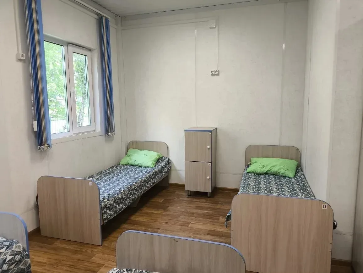 В Горно-Алтайске прошла приемка пришкольных площадок и детского лагеря «Космос».  Межведомственная к