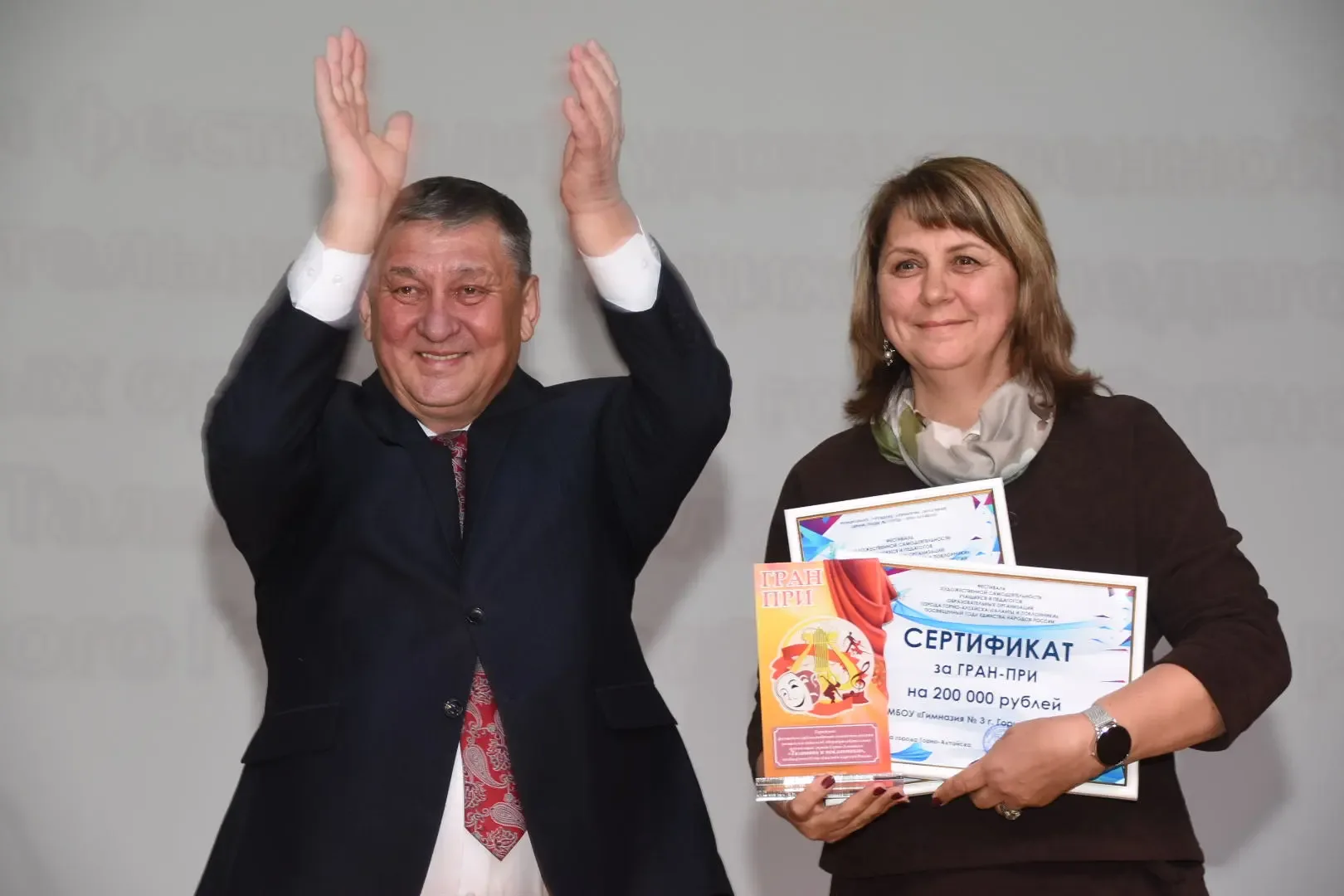 👏 «Таланты и поклонники»: в Горно-Алтайске подвели итоги фестиваля художественной самодеятельности с