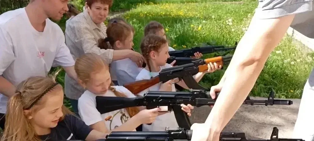 🌿 Безопасное лето: вместе учимся и играем!  ☀️В ЦО «Ишненская школа» прошёл настоящий праздник знани