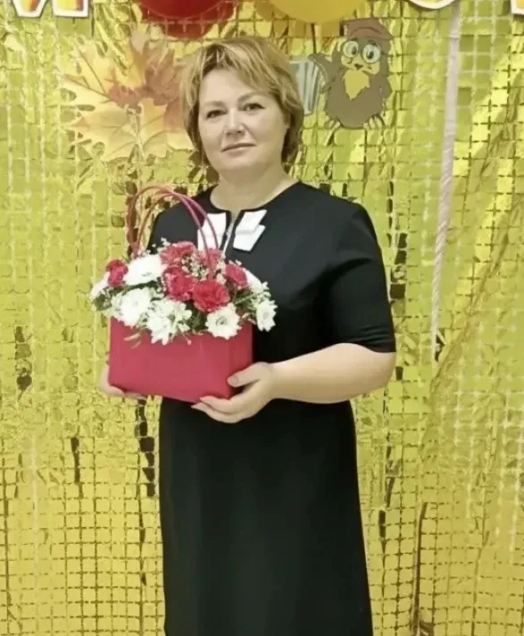 🎉 Рубрика «Наши именинники»🎉  Сегодня свой день рождения отмечает социальный педагог и дефектолог — 