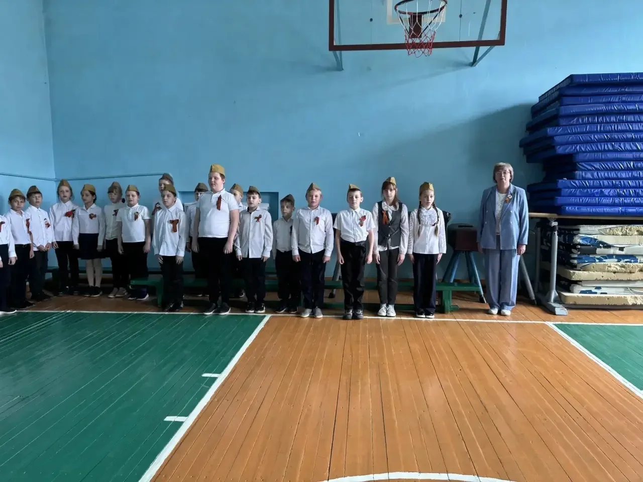 🎖 Шаг в будущее: Смотр строя и песни в ЦО «Школа №2»  ⭐️8 мая стены нашей школы наполнились звонкими
