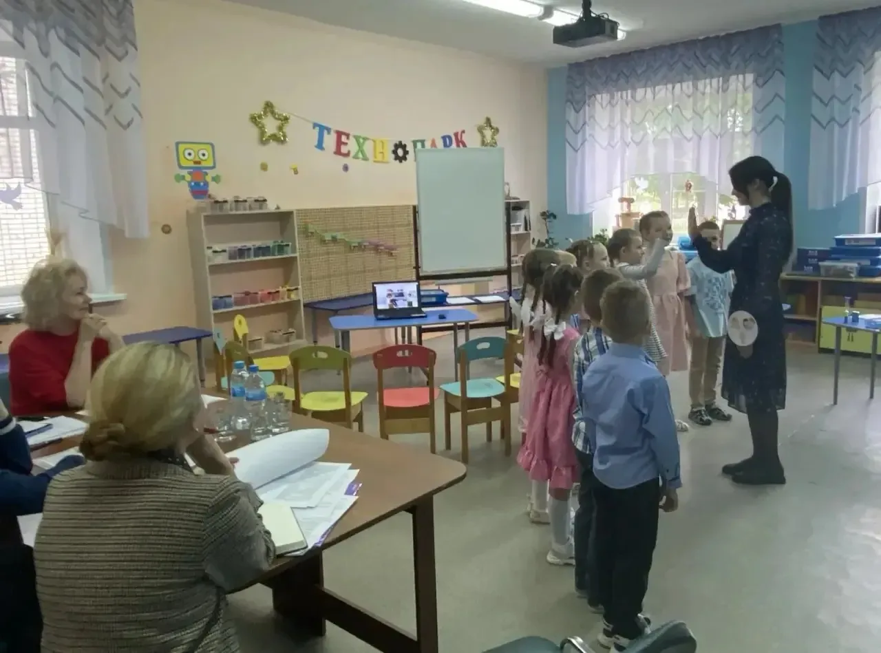 👩‍🏫Финальный аккорд! Второй этап конкурса «Педагогический дебют – 2026» успешно завершен! 🎓✨  📚13 ма