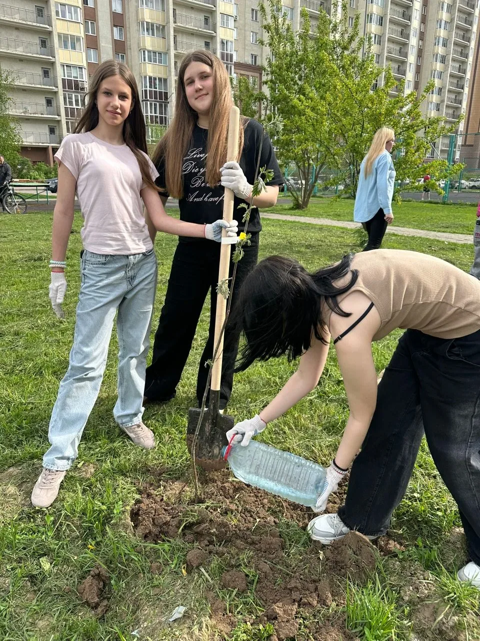 🌳 «Сад Памяти»: 27 миллионов деревьев — 27 миллионов жизней  Сегодня к эколого‑патриотической акции 