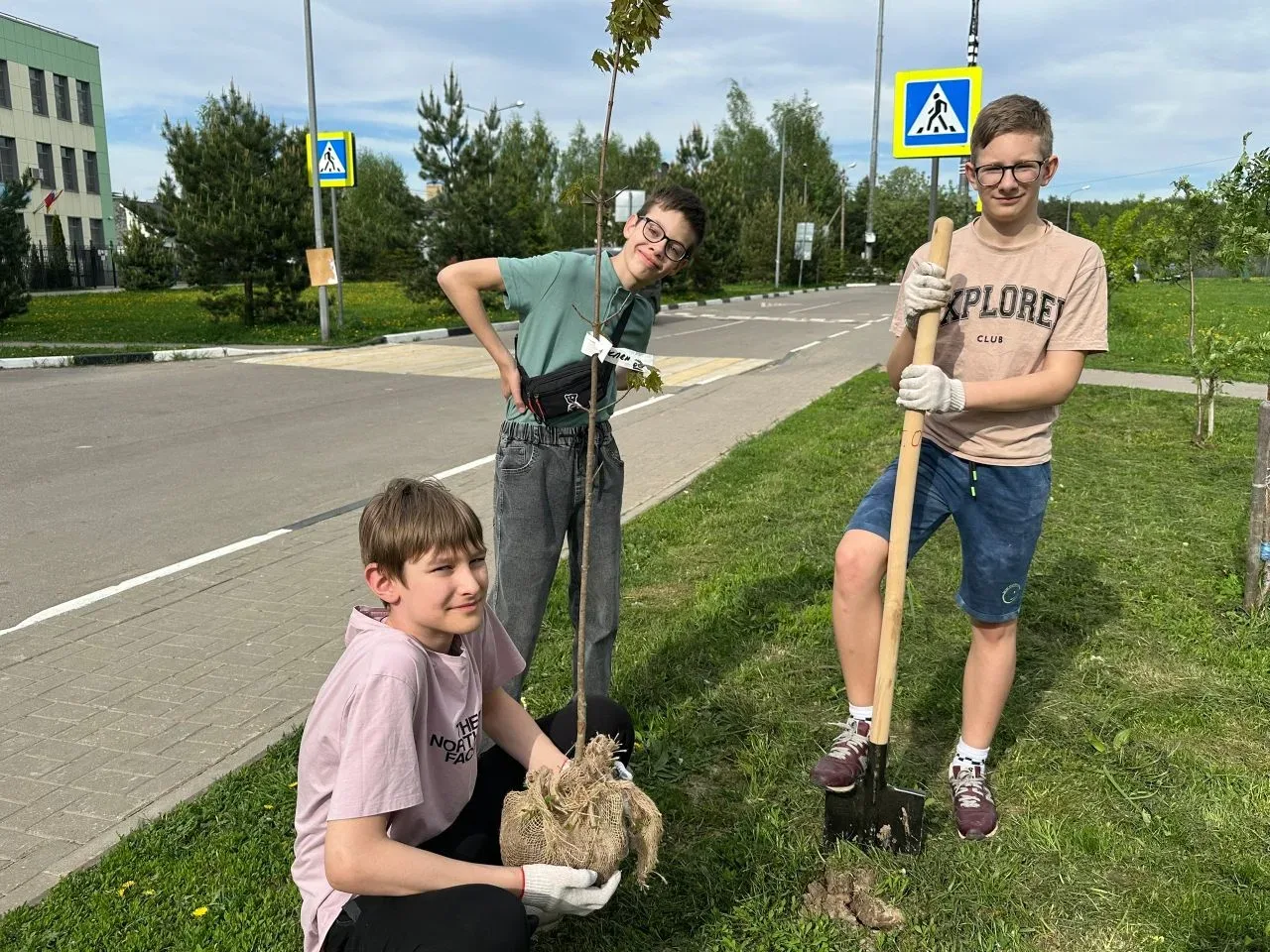 🌳 «Сад Памяти»: 27 миллионов деревьев — 27 миллионов жизней  Сегодня к эколого‑патриотической акции 
