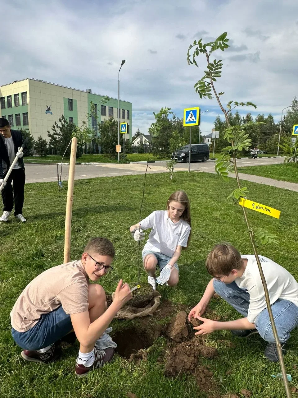 🌳 «Сад Памяти»: 27 миллионов деревьев — 27 миллионов жизней  Сегодня к эколого‑патриотической акции 