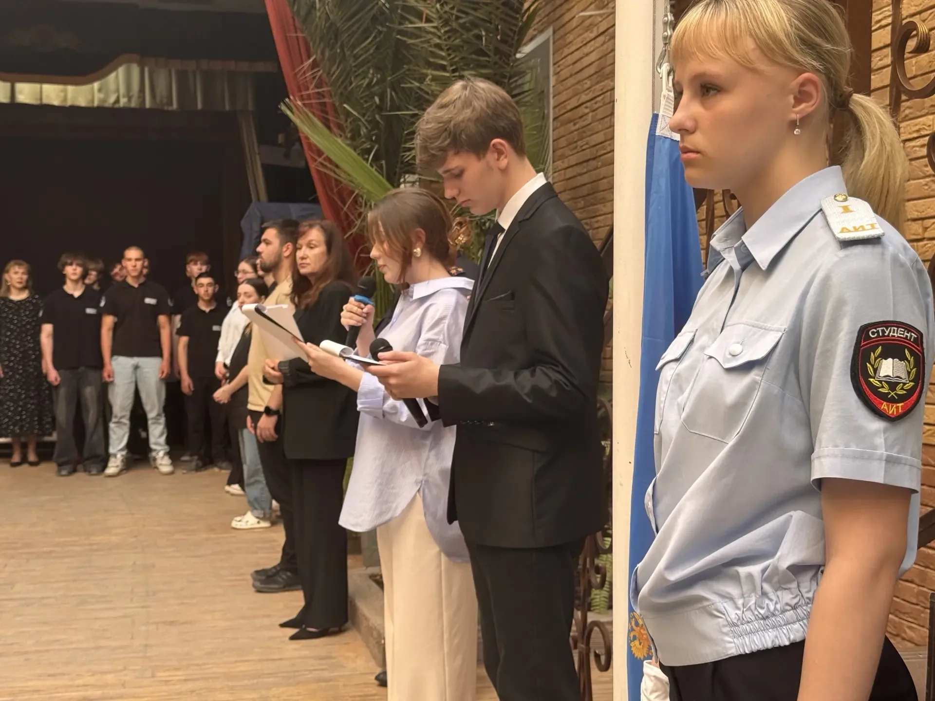 🎓 Торжественная линейка в Анапском индустриальном техникуме: чествовали лучших студентов и сотрудник