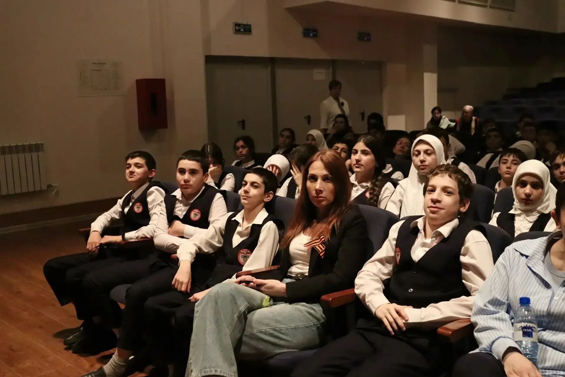 Кино, которое заставляет задуматься 🎬 В Республиканском центре образования состоялся показ художеств