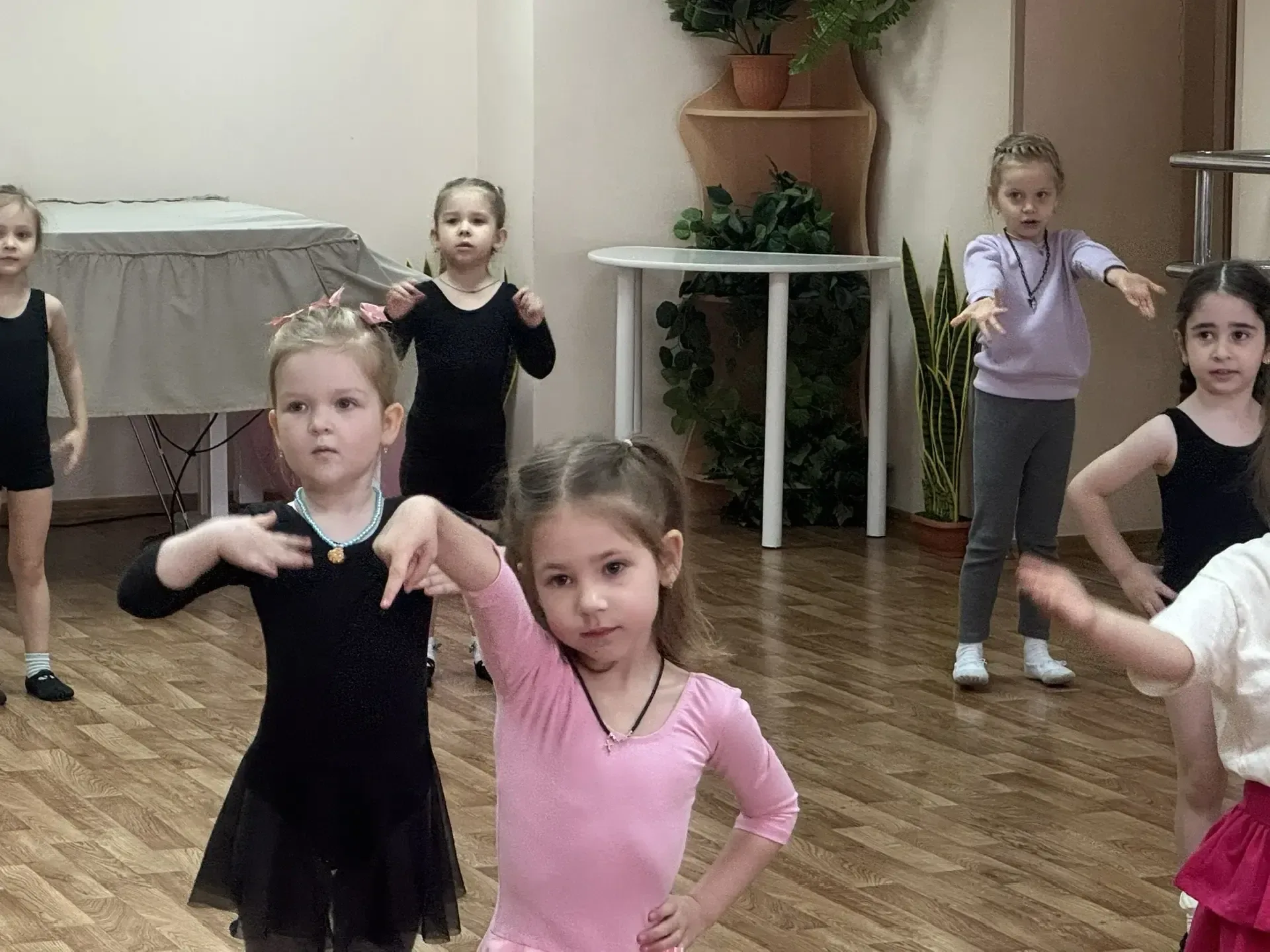 Завершился учебный год в группах предшкольной подготовки и на отделении раннего творческого развития