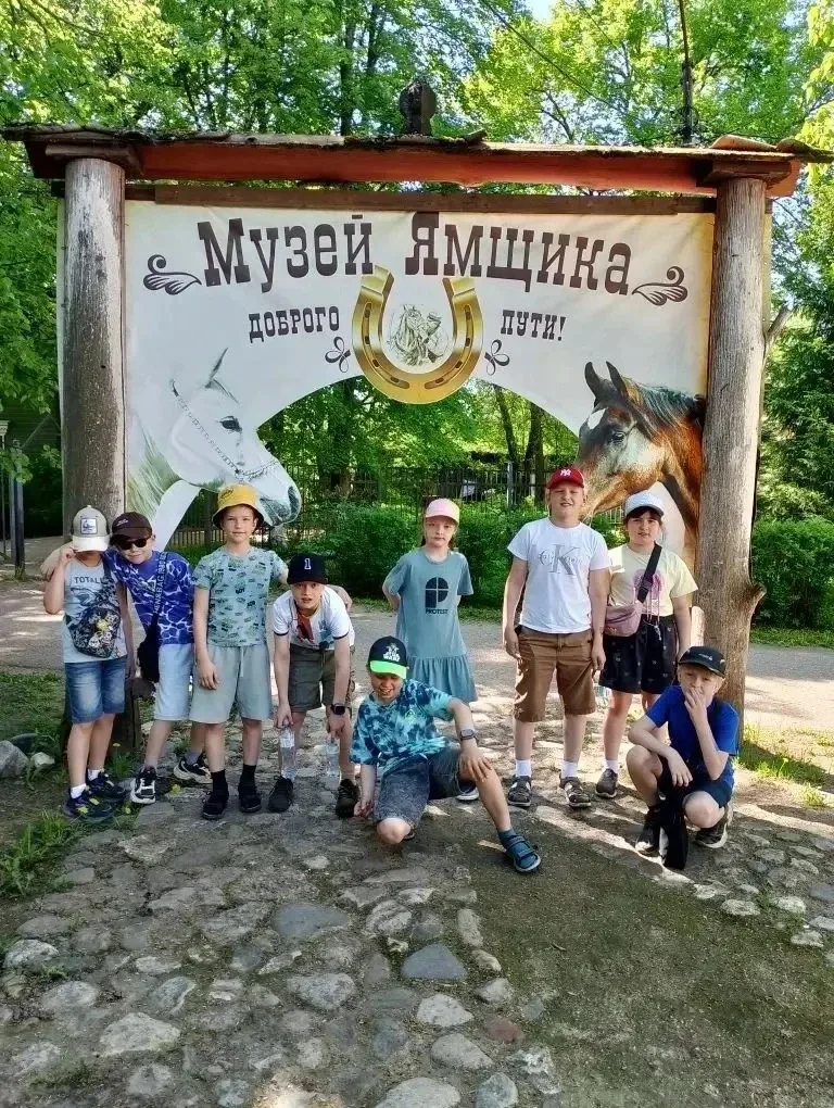 ✨ Увлекательные уроки и новые открытия для третьеклассников Центра образования-школы №74! ✨  Сегодня
