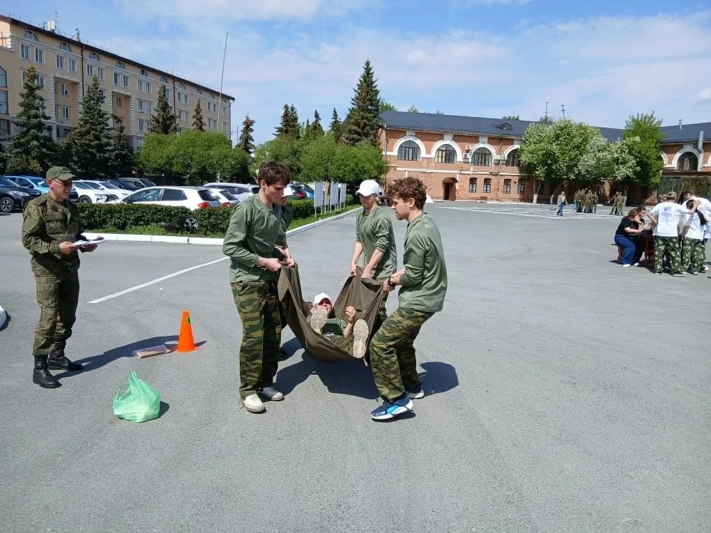 📌Городской "День призывника" прошел 15 мая на базе областного военкомата. 14 команд ОУ, ДЮЦ и СУЗов 