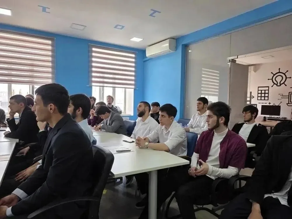 🔥В ИПИТ ГГНТУ состоялась встреча представителей и студентов Колледжа ИТ с кафедрами ИПИТ и студентам