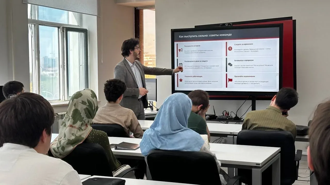📌 «IT-Pro» продолжается: участники переходят к ключевому этапу работы!  В ИПИТ ГГНТУ им. акад. М.Д. 