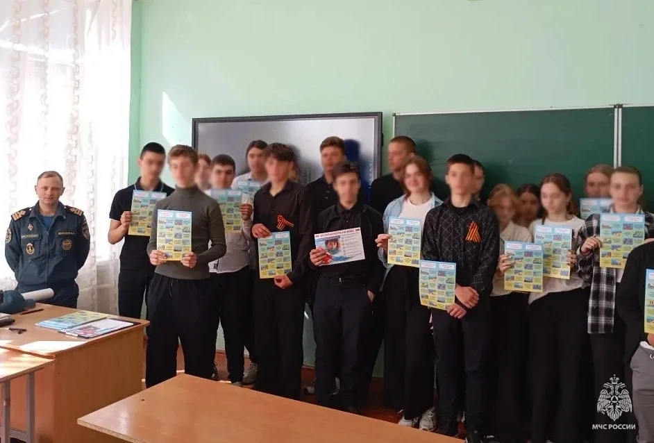🛟 У воды — без риска!  Работники Государственной инспекции по маломерным судам МЧС России по Запорож