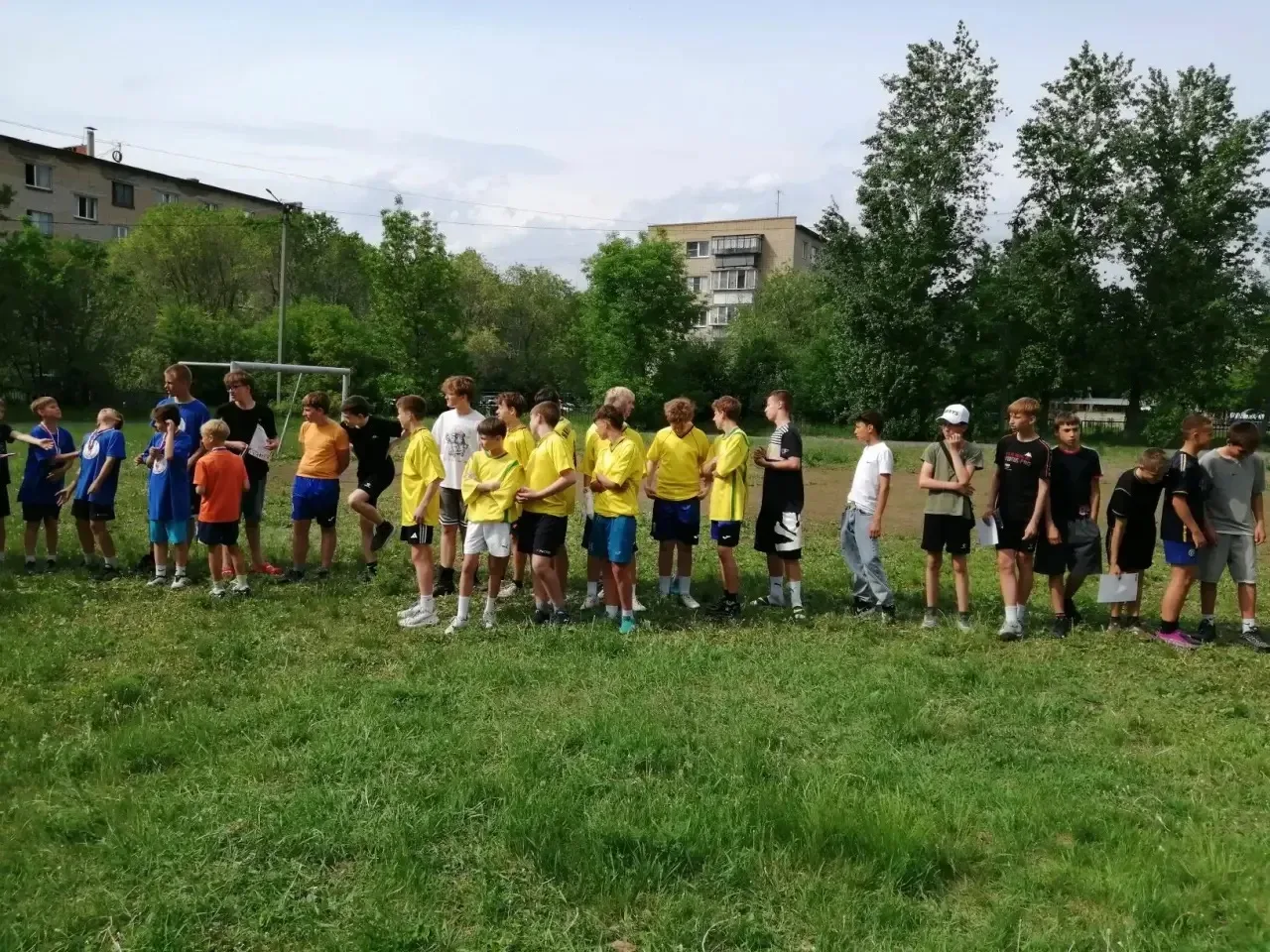 Где Урал, там "Мотор", Где "Мотор", там футбол,  Где футбол, там победа Где победа, там "Урал-Мотор"