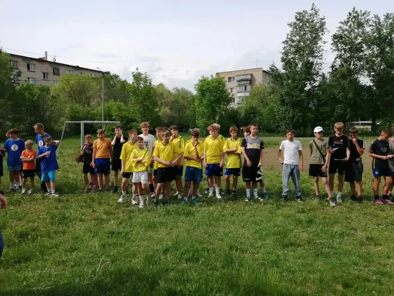 Где Урал, там "Мотор", Где "Мотор", там футбол,  Где футбол, там победа Где победа, там "Урал-Мотор"