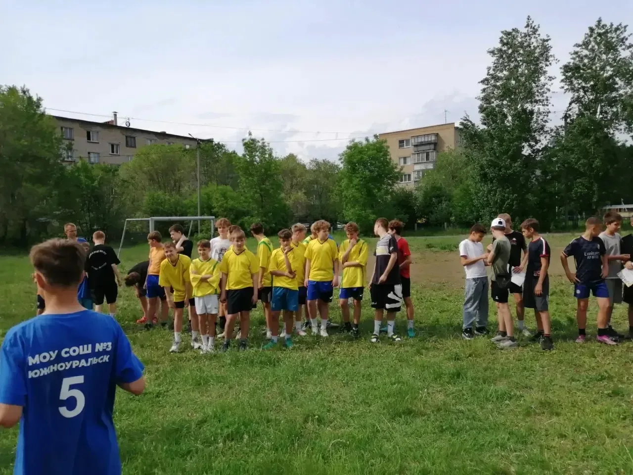 Где Урал, там "Мотор", Где "Мотор", там футбол,  Где футбол, там победа Где победа, там "Урал-Мотор"