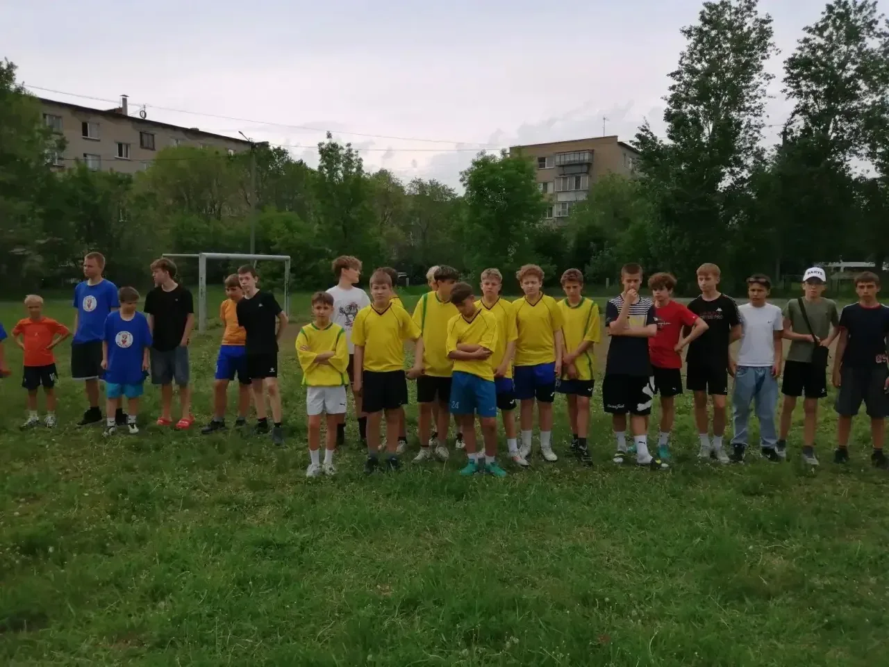 Где Урал, там "Мотор", Где "Мотор", там футбол,  Где футбол, там победа Где победа, там "Урал-Мотор"