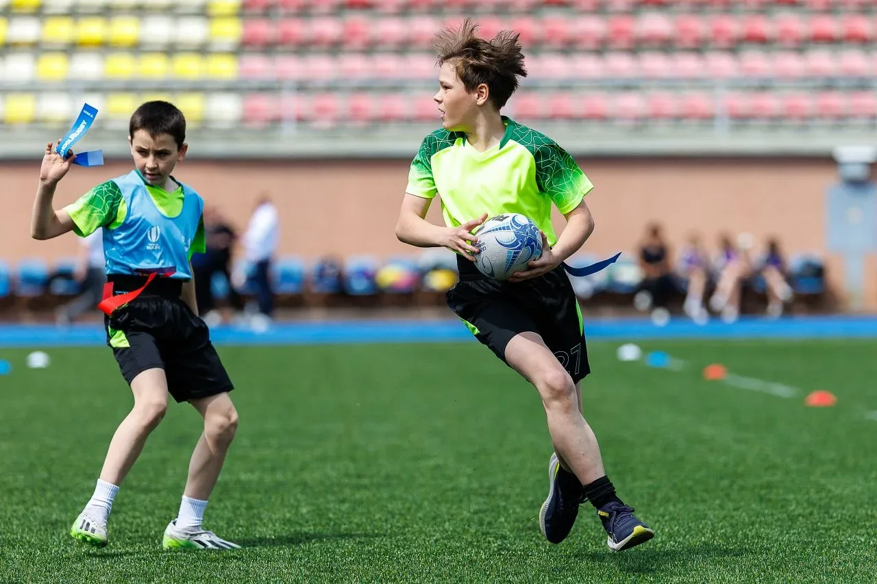 🏉  🏉 Наши регбисты ! 🏉  В Самарской школьной лиге прошли напряжённые соревнования по регби. Поздравл