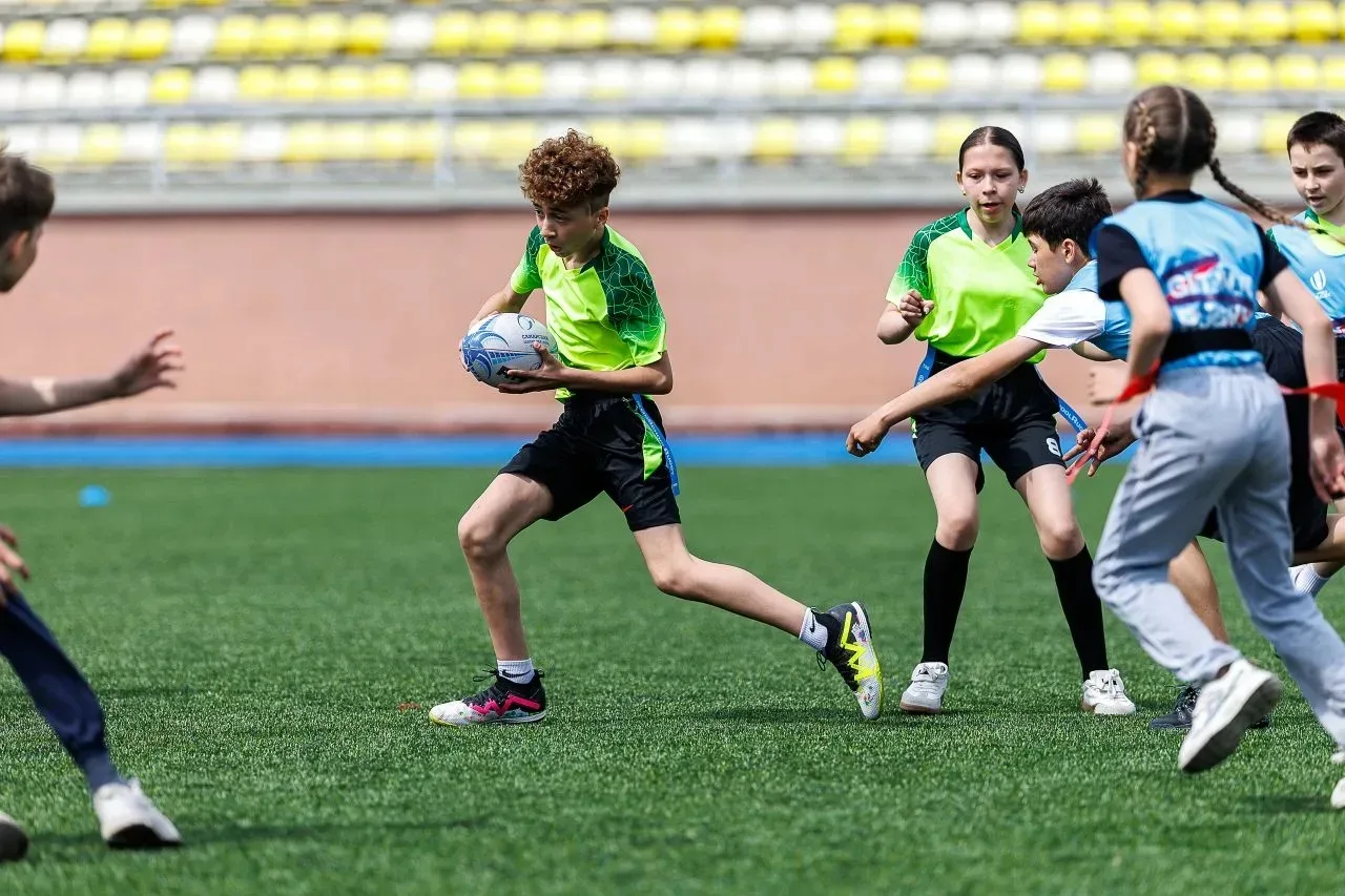 🏉  🏉 Наши регбисты ! 🏉  В Самарской школьной лиге прошли напряжённые соревнования по регби. Поздравл