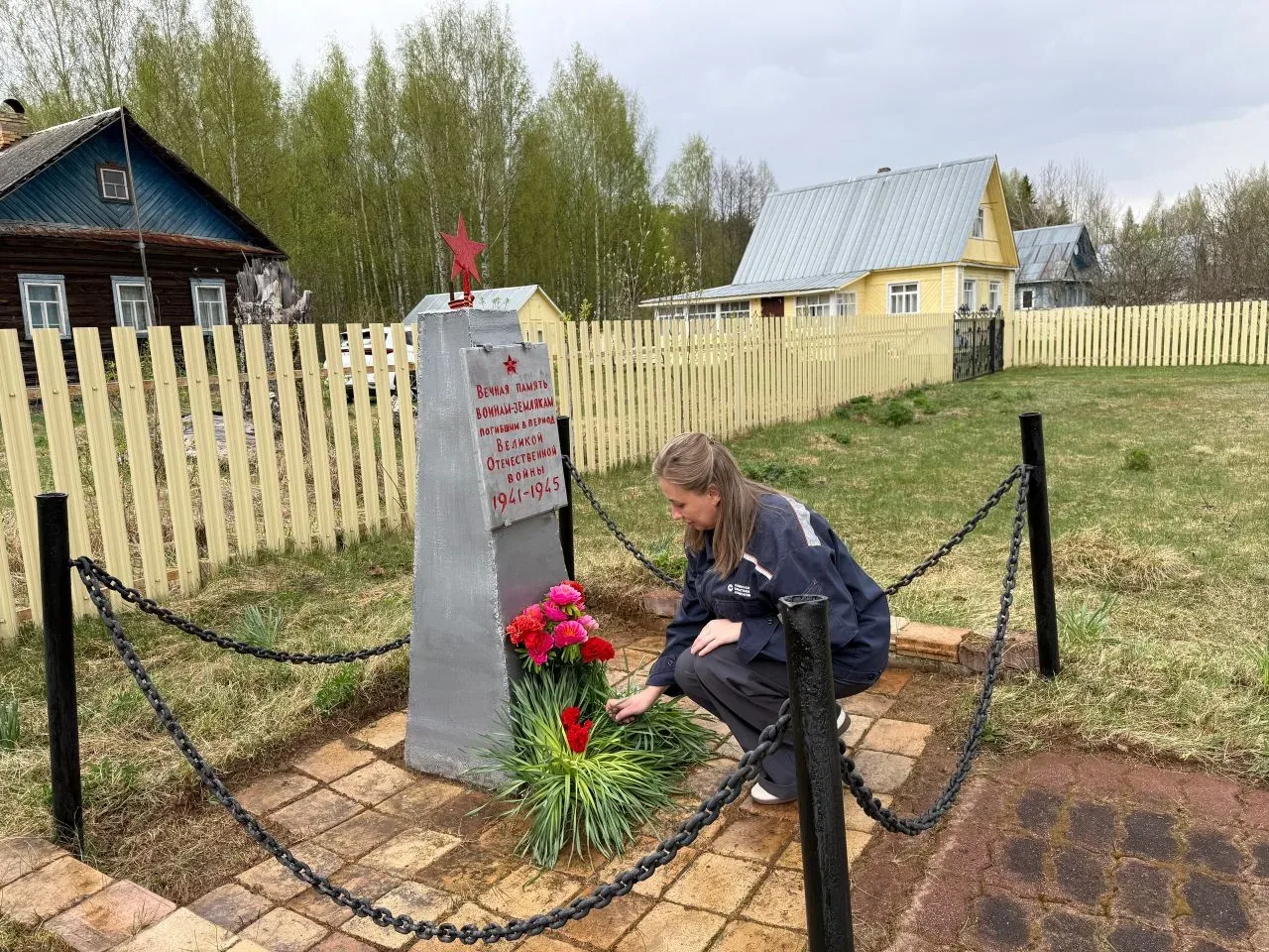 ⭐ Сотрудники Северной сбытовой компании продолжили добрую традицию: накануне Дня Победы приводить в 