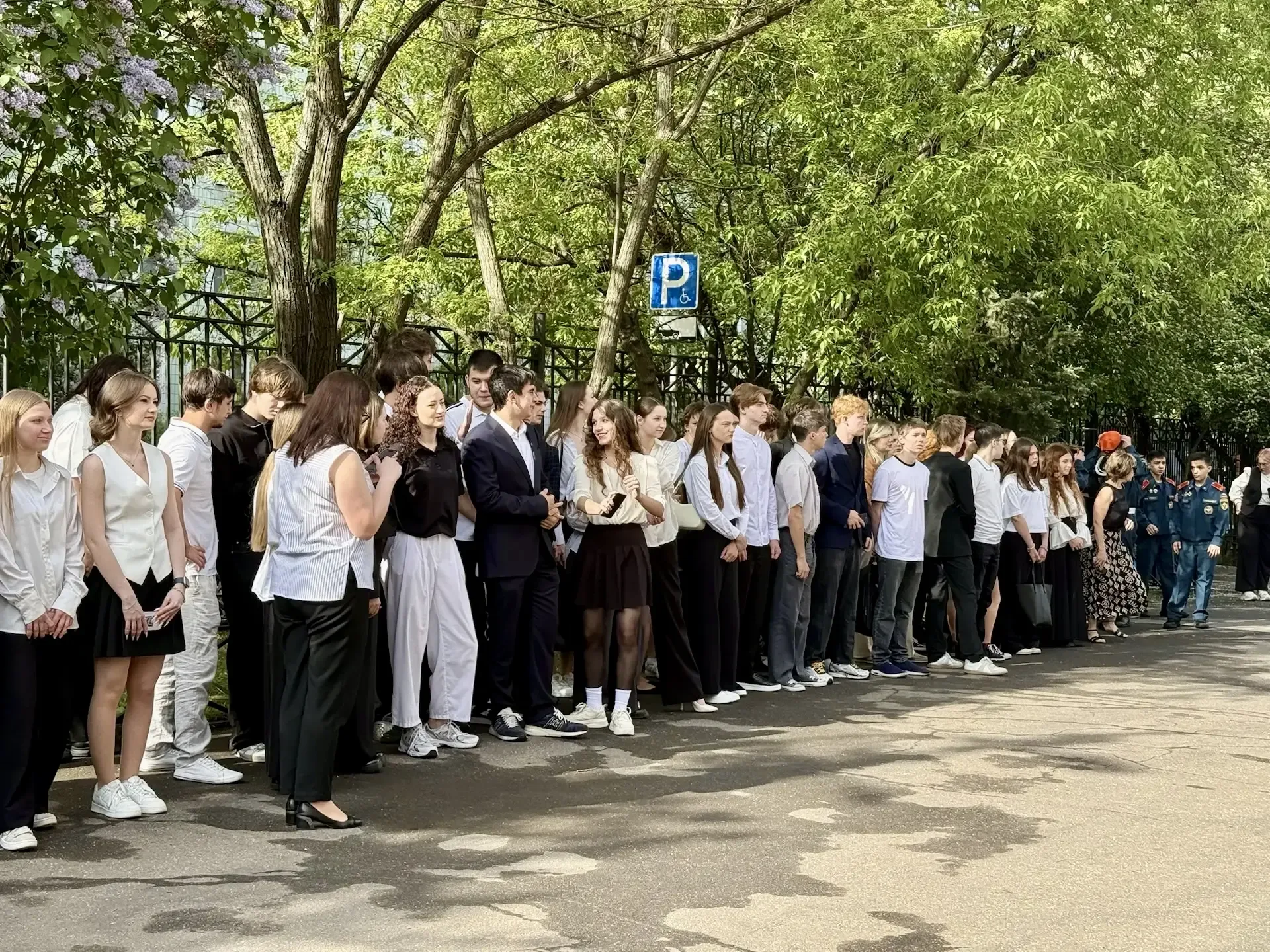 На финишной прямой  🇷🇺 Предпоследняя учебная неделя началась с традиционной Торжественной церемонии 