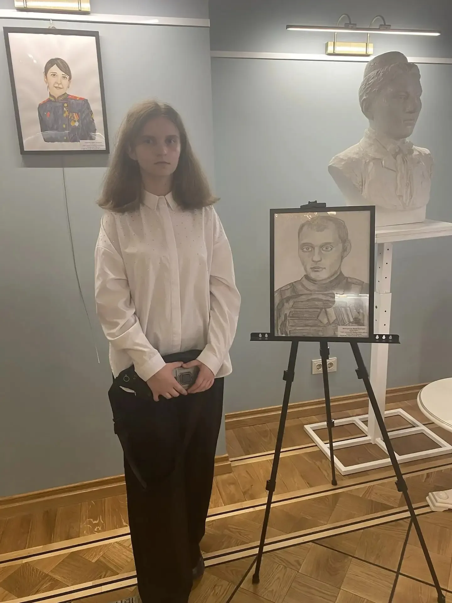 🎖️ «Портрет Героя СВО»: от школьной выставки – к городской памяти  В нашей школе прошла акция «Портр