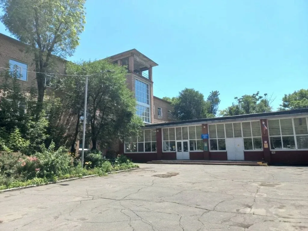 🌶Во Владивостоке в школе на Бородинской дети распылили перцовый баллончик — пострадало 5 учеников   
