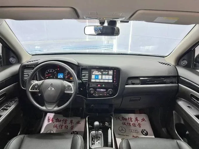 В ПРОДАЖЕ: Mitsubishi Outlander Money Facelift 🌟  Направление: Китай Год выпуска: октябрь 2022/07 Пр