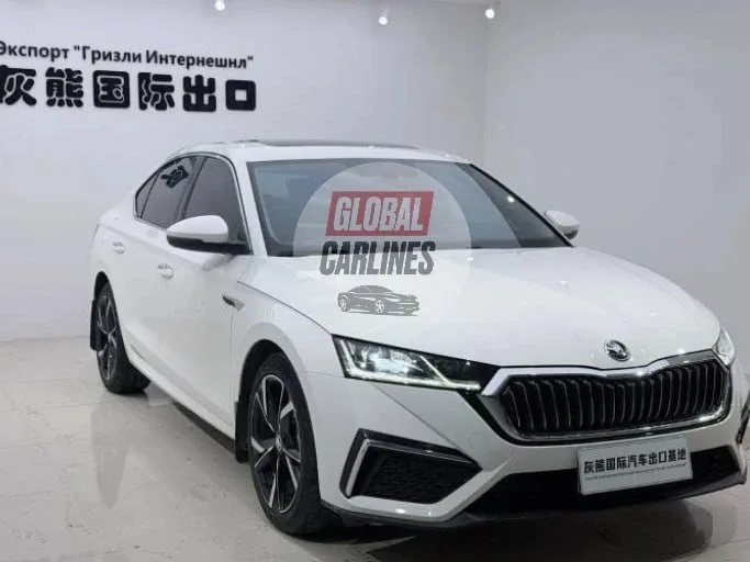 🇨🇿 Skoda Octavia PRO TSI 280 —цена в Уссурийске - 2 090 000 руб.! Идеальный вариант для ежедневных п