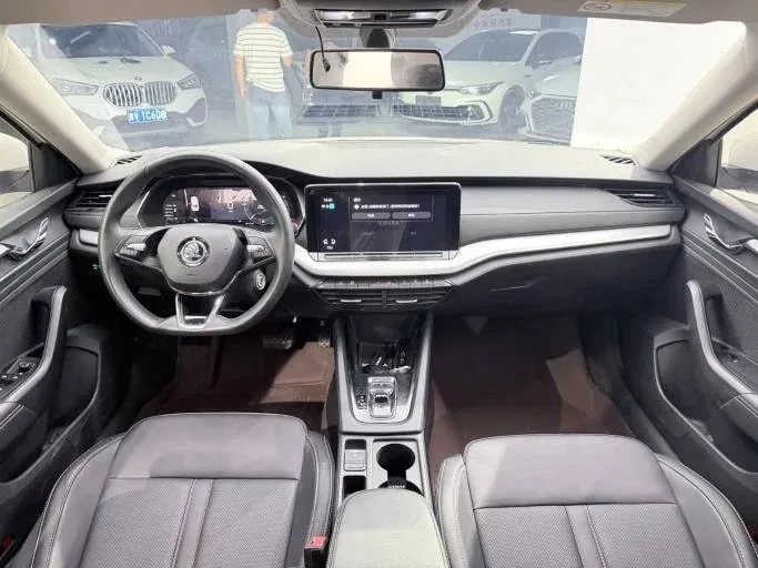 🇨🇿 Skoda Octavia PRO TSI 280 —цена в Уссурийске - 2 090 000 руб.! Идеальный вариант для ежедневных п