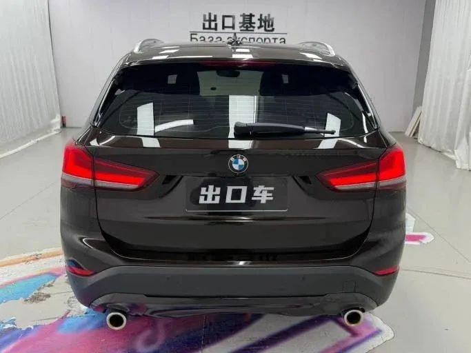 🏎 Предлагаем к покупке BMW X1 sDrive20Li из Китая!  • Год выпуска: 2021/10 • Двигатель: 1,5 л, бензи