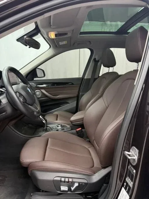 🏎 Предлагаем к покупке BMW X1 sDrive20Li из Китая!  • Год выпуска: 2021/10 • Двигатель: 1,5 л, бензи