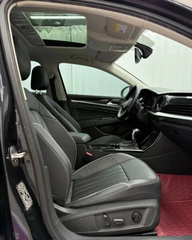 🏎 Volkswagen Passat Facelift 280TSI — ваш новый надёжный друг!  Предлагаем к покупке Volkswagen Pass