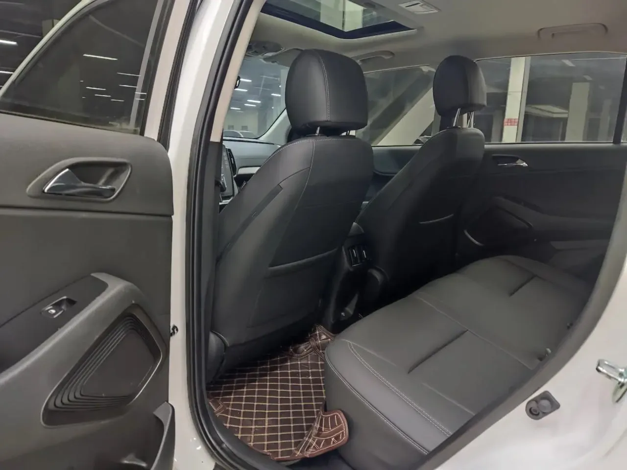 ПОД ЗАКАЗ ИЗ КИТАЯ🐉 Hyundai ix35 240TGDi DCT 2022/03  • 1.4 л. бензин/ 140л.с/2WD • пробег - 8 006 к