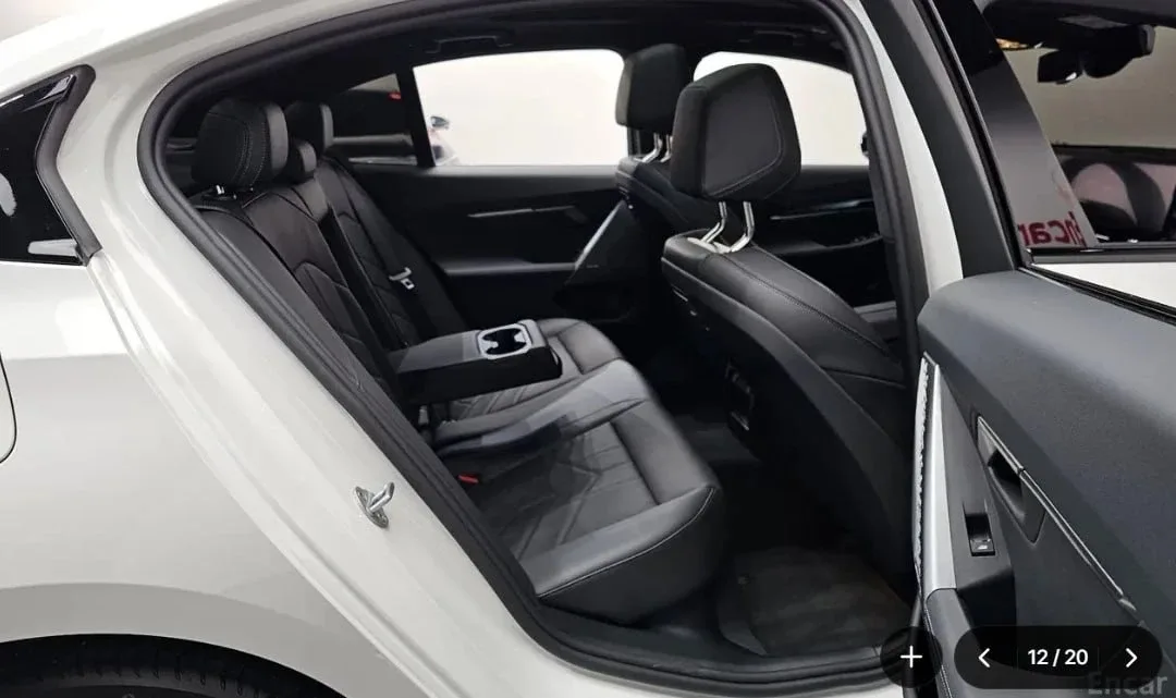 🚗В ПРОДАЖЕ: BMW 5 Series (G60) 520i M Sport  • дата регистрации в Корее - 2025/01 • 2 л. бензин / 2W