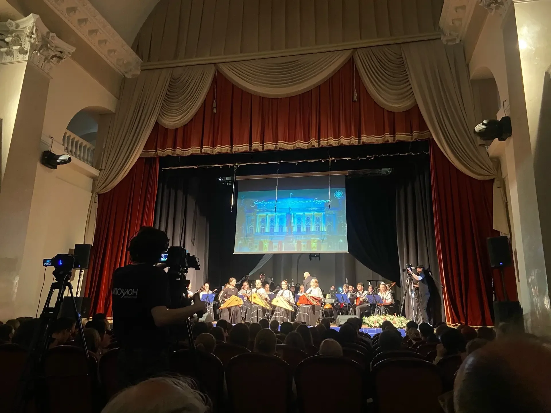 🎓 С 229-летием, родной Герценовский! ✨  💙12 мая студенты ИИТТО приняли участие в мероприятиях, посвя