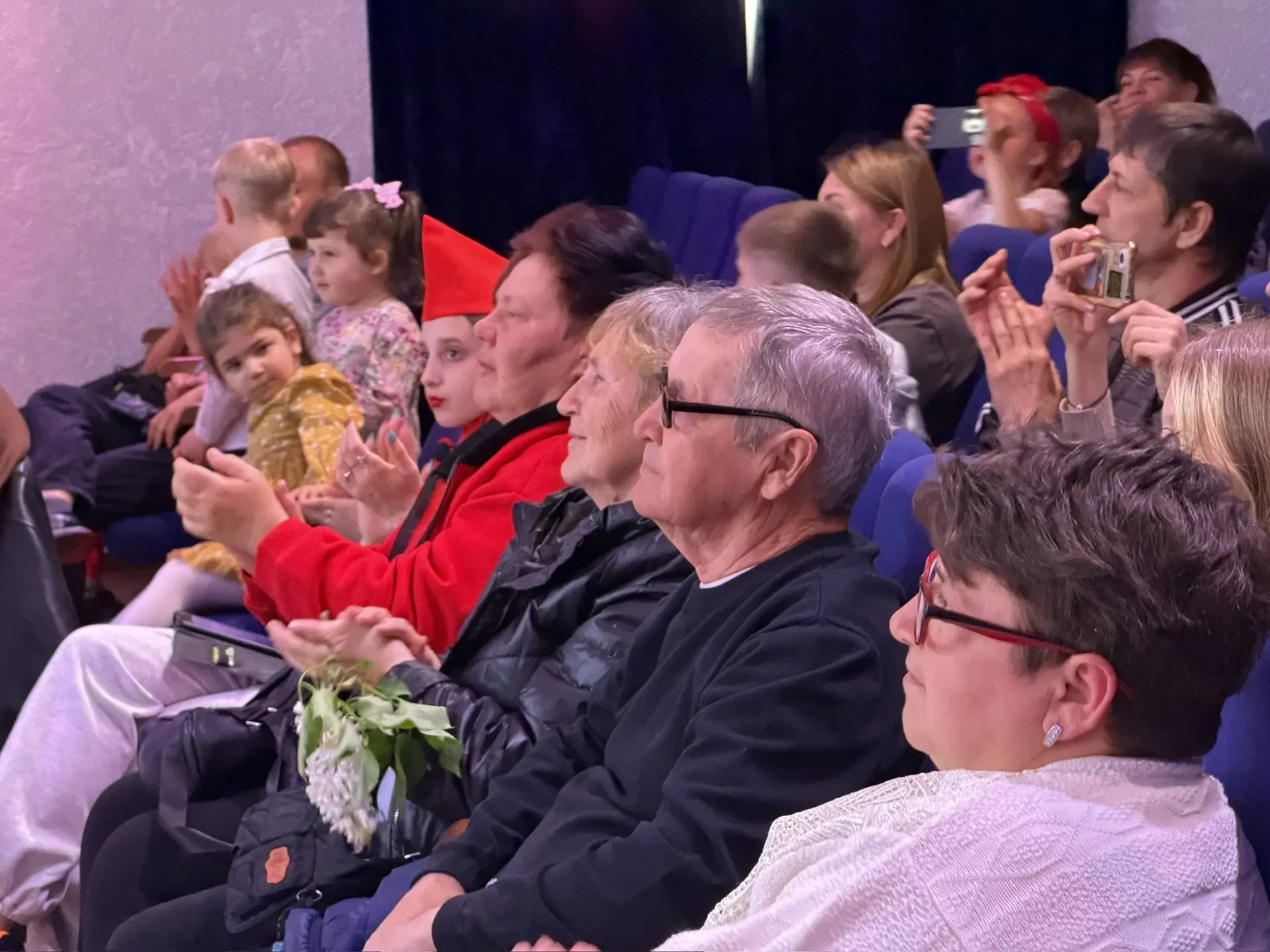 🎉Первомай в Брюховецком районе отмечают по-настоящему душевно.   🏠Праздничные концерты с яркими номе