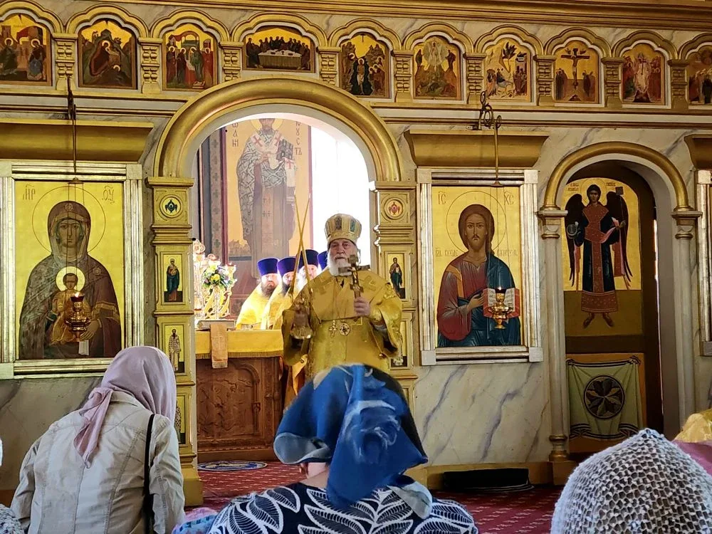 Сегодня мы отмечаем светлый праздник — День памяти Святителя Николая Чудотворца, небесного покровите