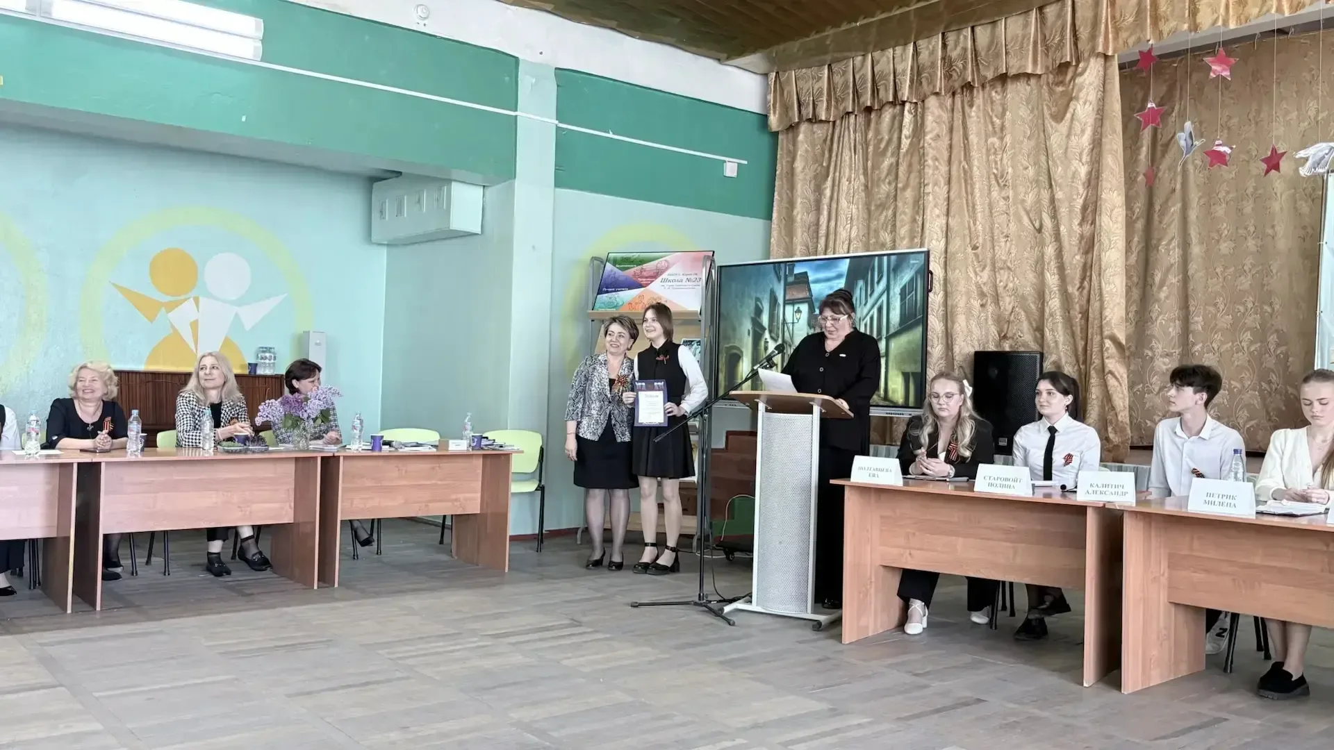 🎓 Научно-практическая конференция "Шаг в науку"  Дни науки и творчества в нашей школе традиционно   