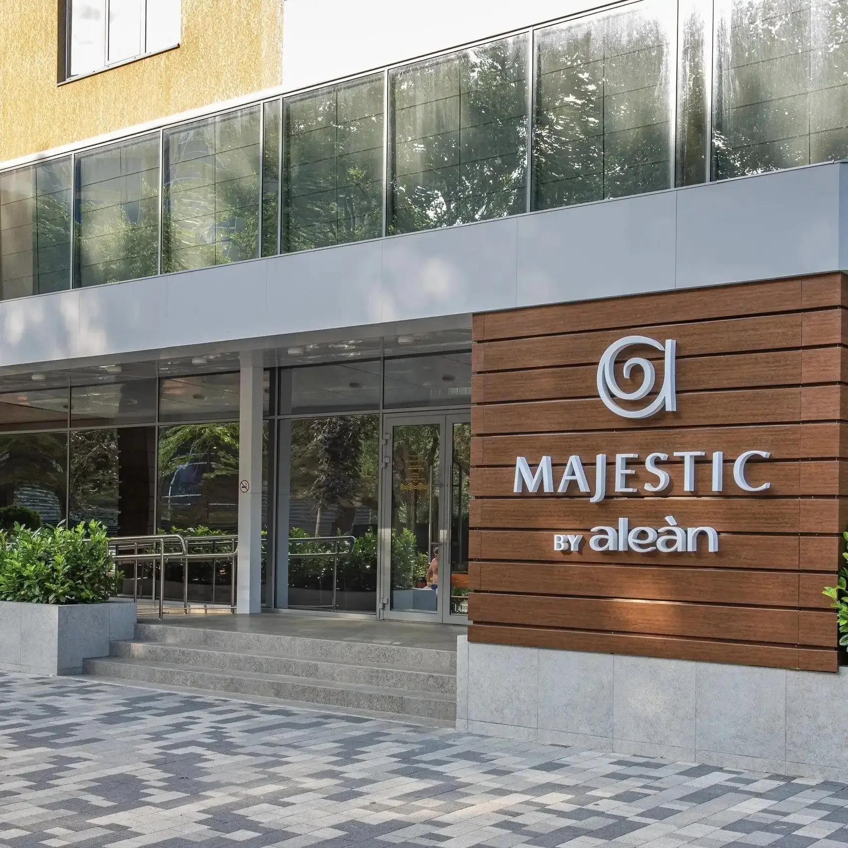 ✨ Баланс комфорта и сервиса в Анапе  Majestic By Alean 4* — комфортный отель с понятным форматом отд